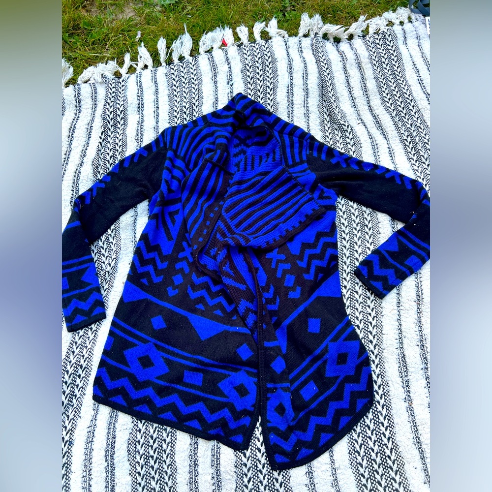 Size m blue and black cardigan